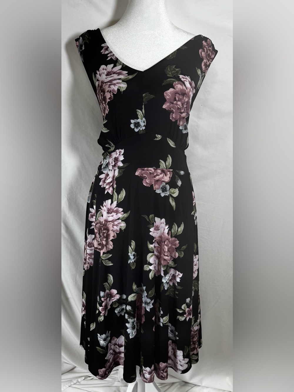 NWT Torrid sleeveless floral flowy midi dress size 3X